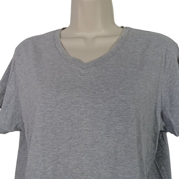 Cheetah V-Neck Heather Gray T-Shirt Women Size M 12 Cotton Short Sleeve - Picture 2 of 7